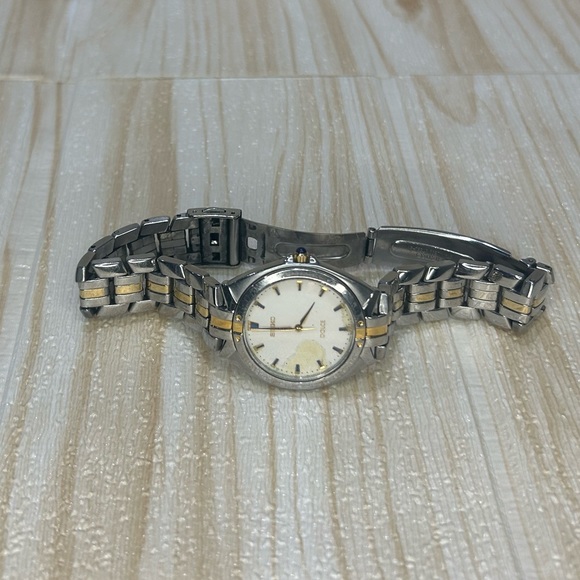 Seiko Stainless Steel Polished Water Resistant Men's Watch Dolce - Picture 3 of 12